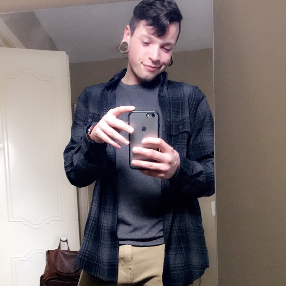 Meet your Posher, Tristen - Picture 1 of 1